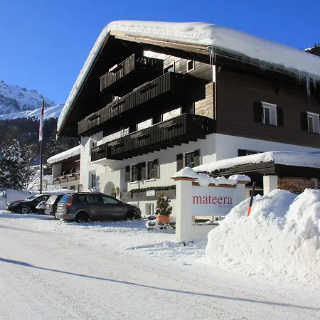 Mateera / Montafon Hotell